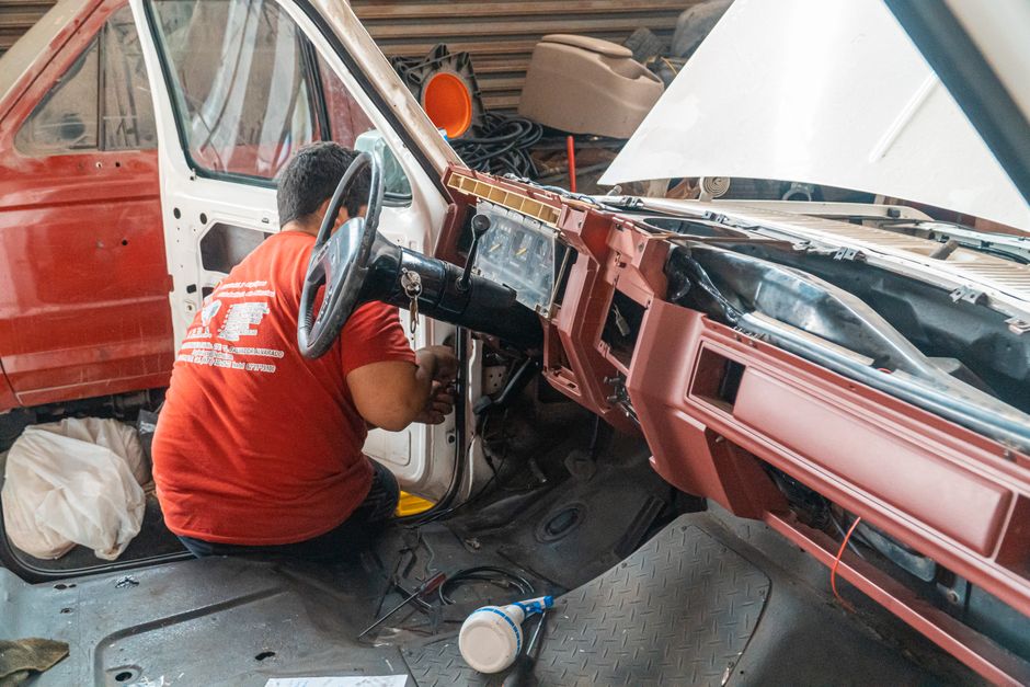 Understanding the Importance of an Auto Body Repair Shop
