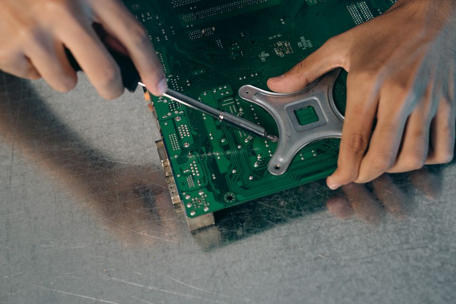 La importancia de un instalador de electrónica náutica en tu embarcación