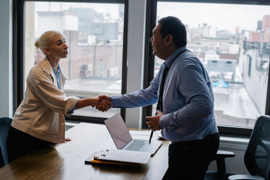 Navigating the Complex World of Executive Recruitment Firms