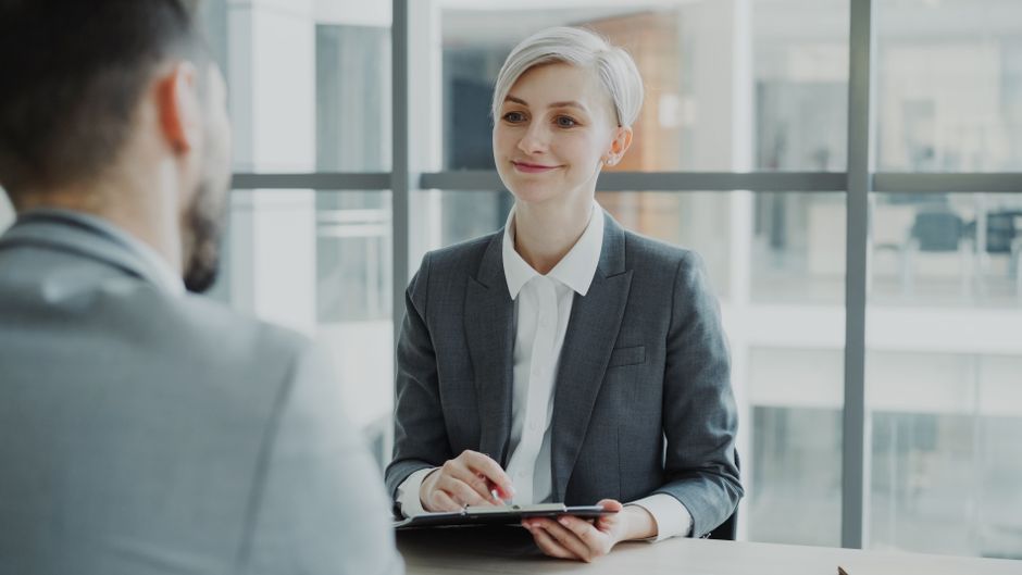 Navigating the Complex World of Executive Recruitment Firms