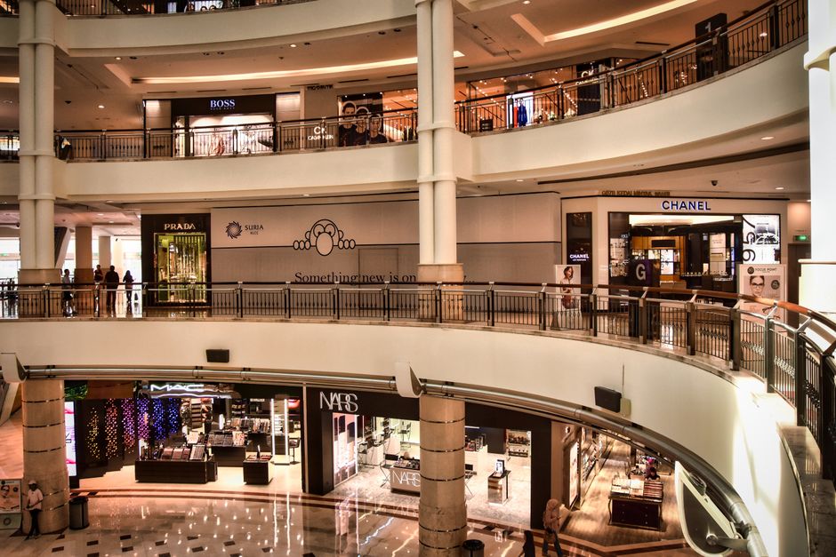 The Rise of Luxury Brand Resellers: A New Era in Fashion Commerce